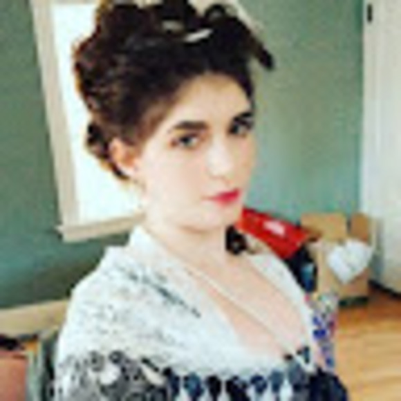 Meet your Posher, Shira - Picture 1 of 1